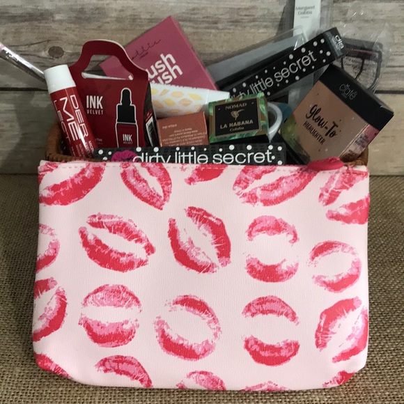ipsy Other - Makeup Surprise Bundle